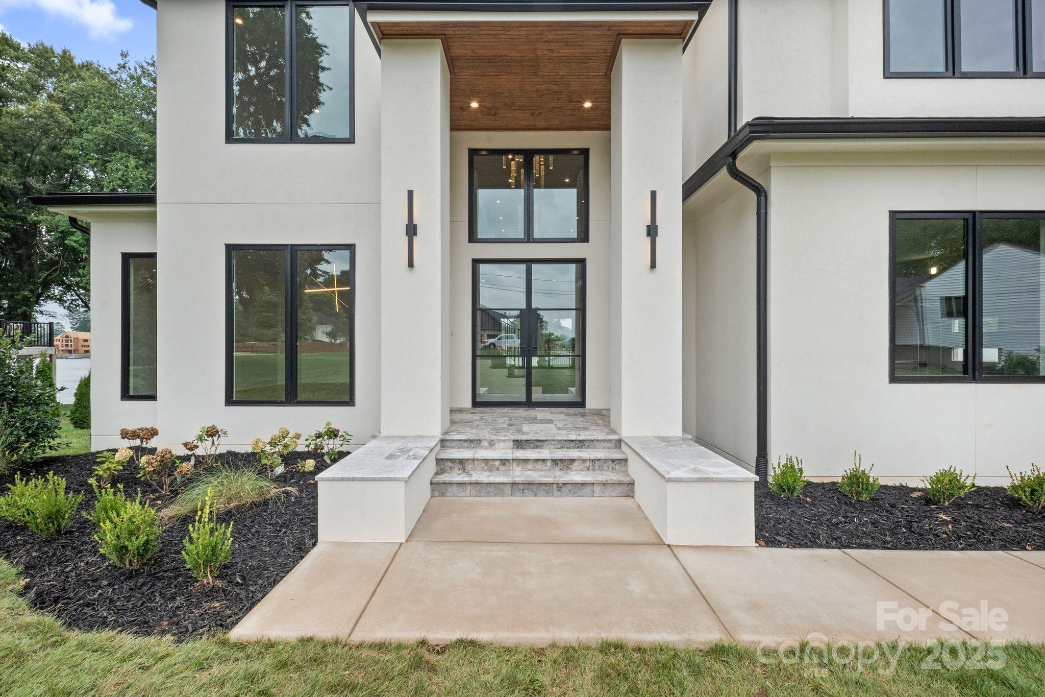 Imperial Point - Residential