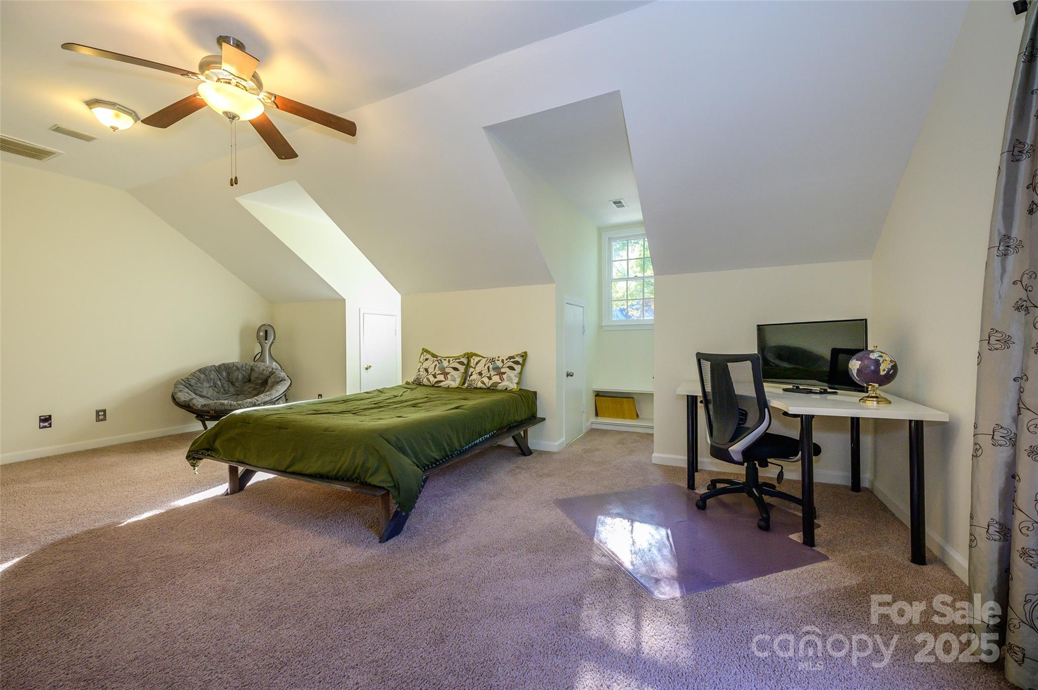 Hunters Gate - Residential