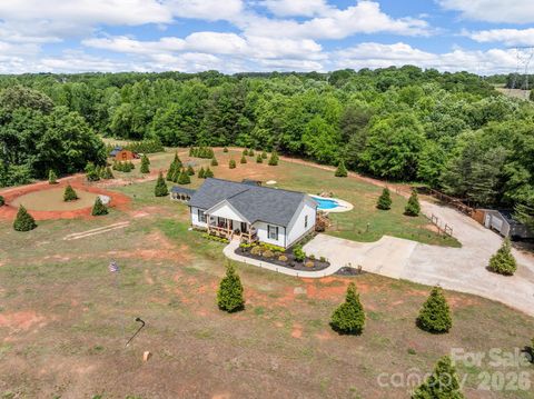 Photo of 1076 Mcswain Road, Chesnee, SC 29323 (MLS # 4380172)
