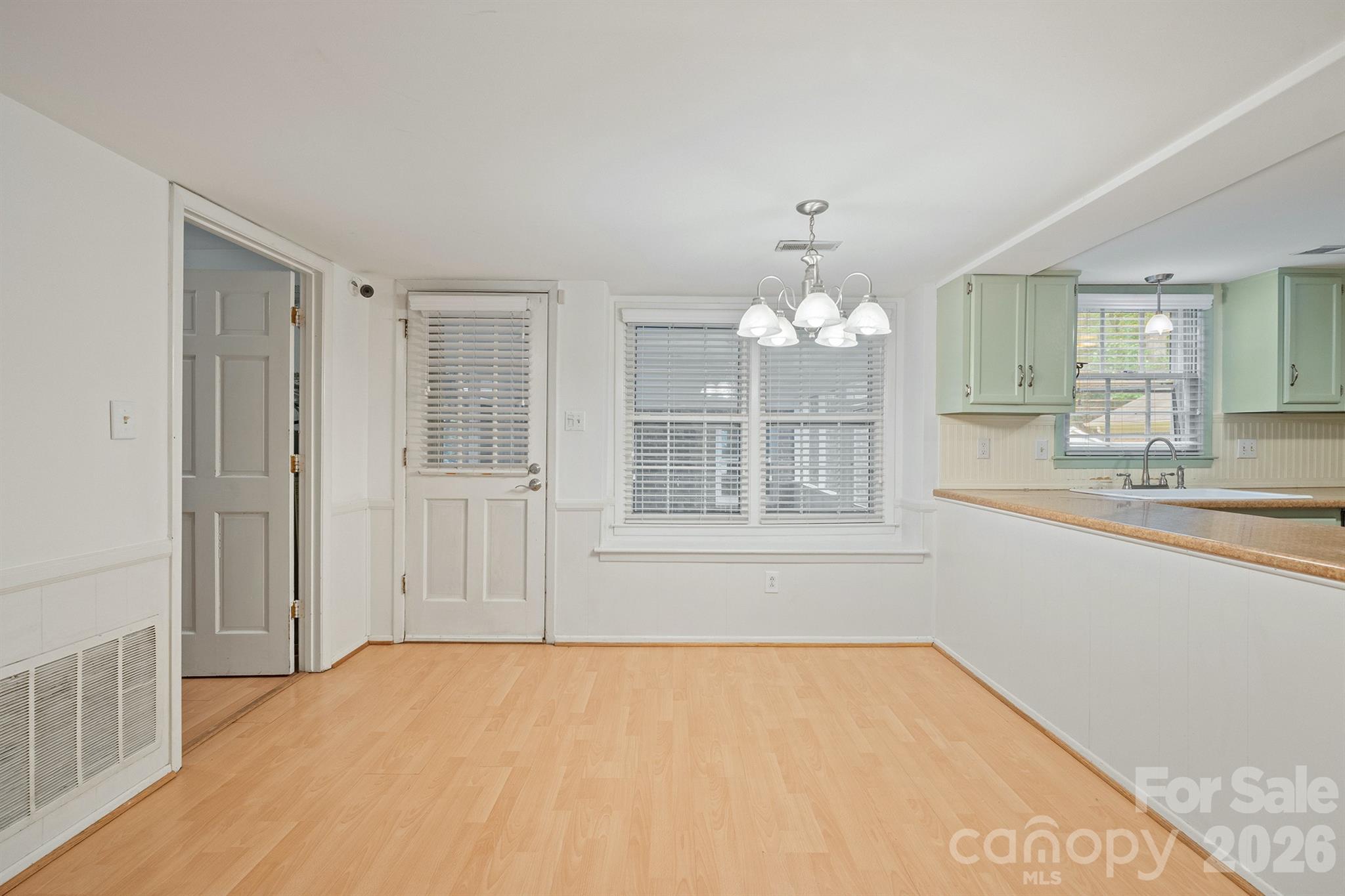 Sardis Forest - Residential
