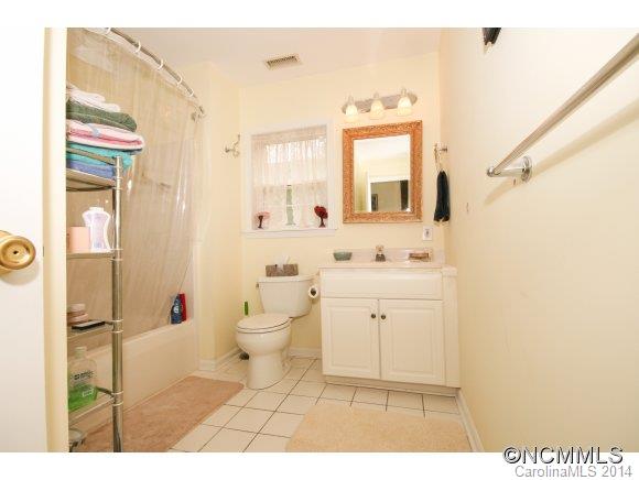 Ruth Villa - Residential