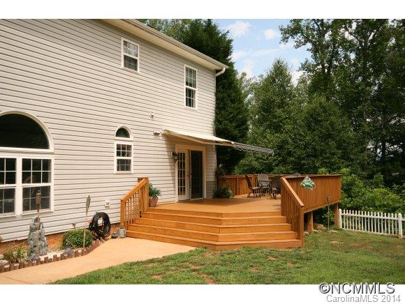 Ruth Villa - Residential