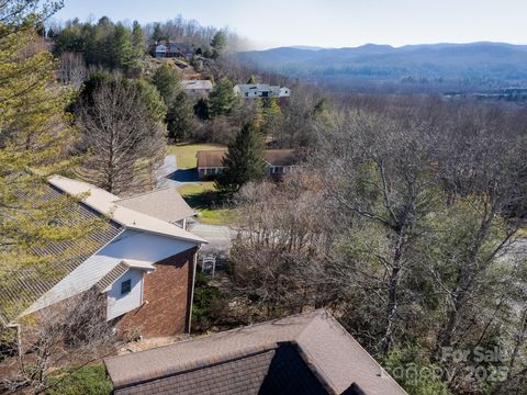 A home in Hendersonville