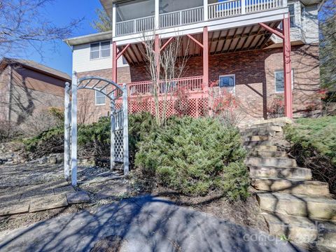 A home in Hendersonville