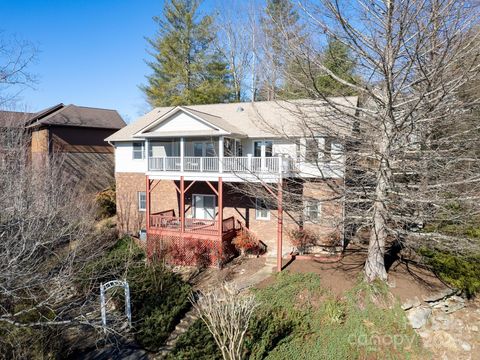 A home in Hendersonville