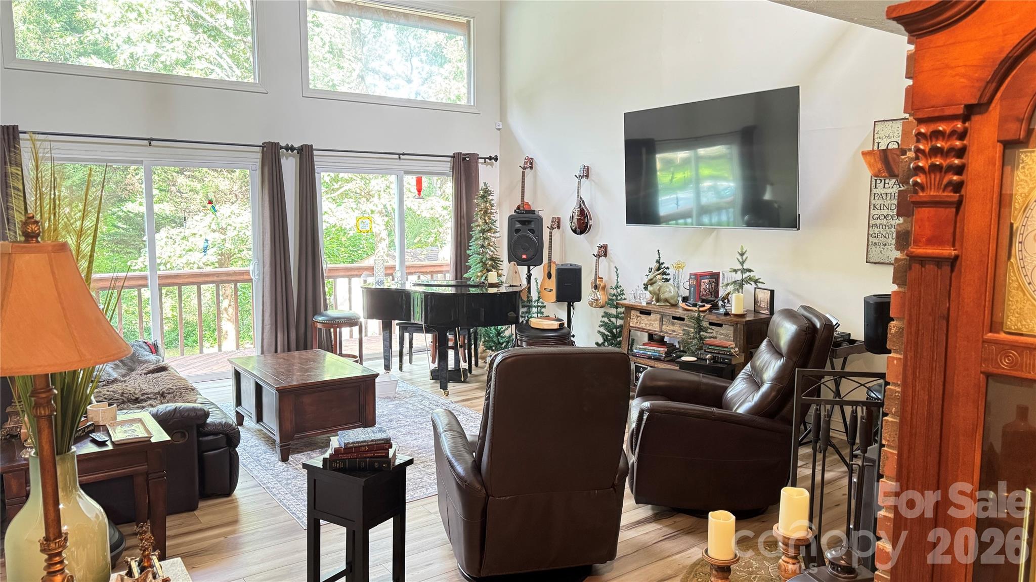 114 Rustic Hills Circle