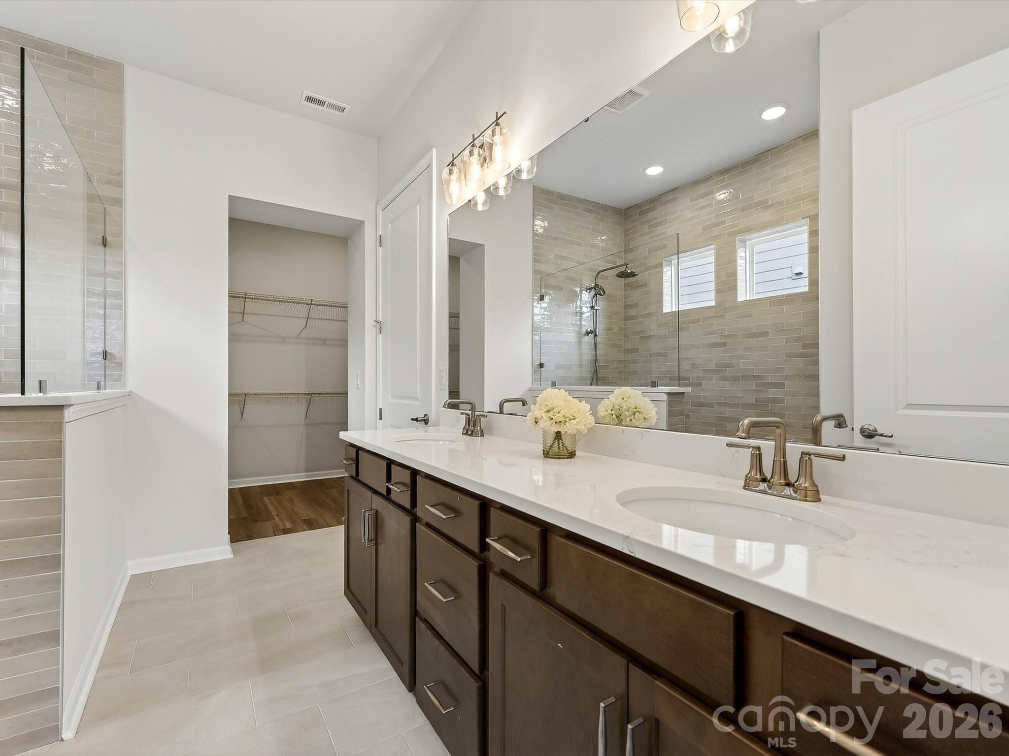 Encore At Streamside - Residential