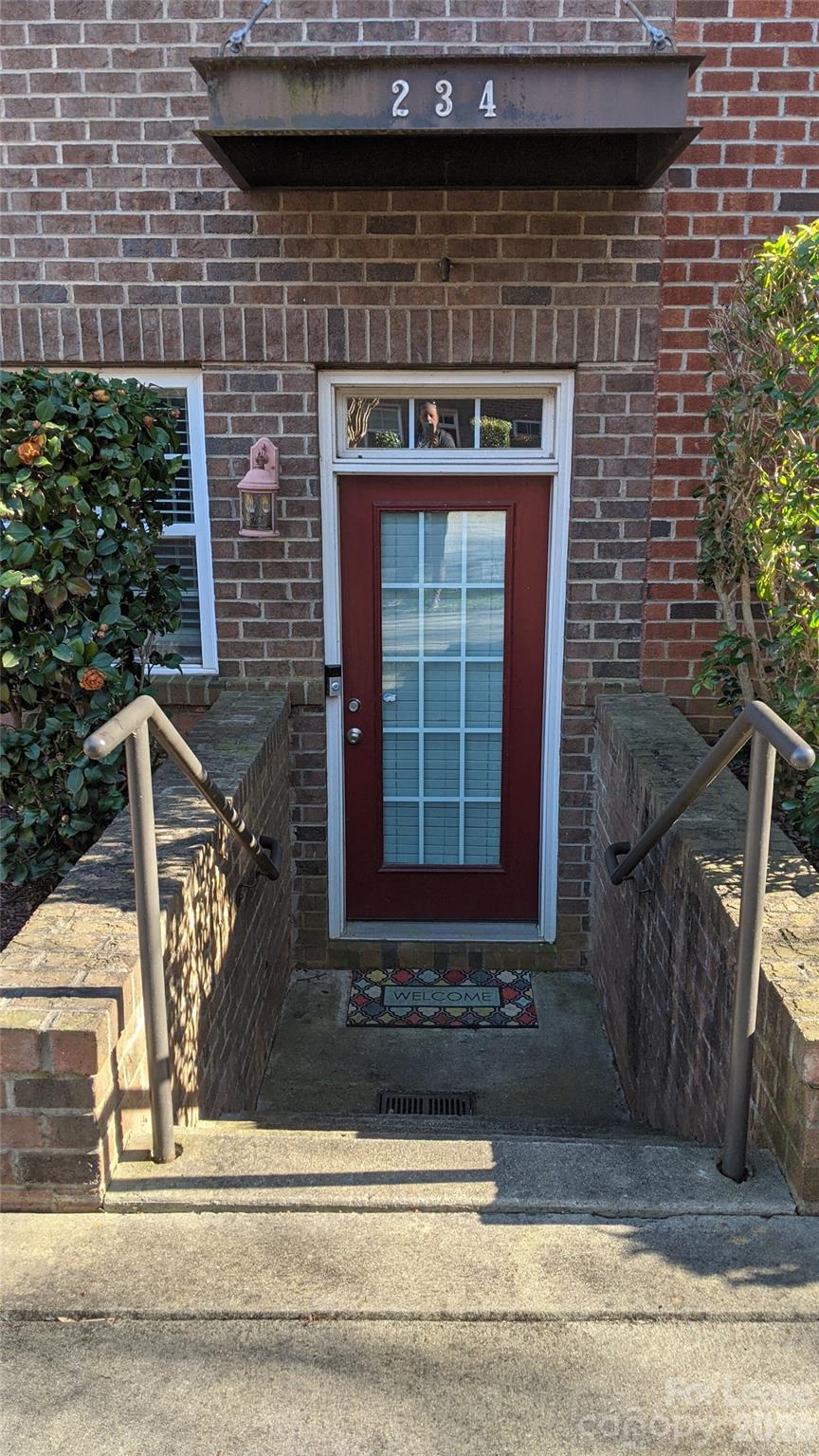 234 Harbour Place Drive