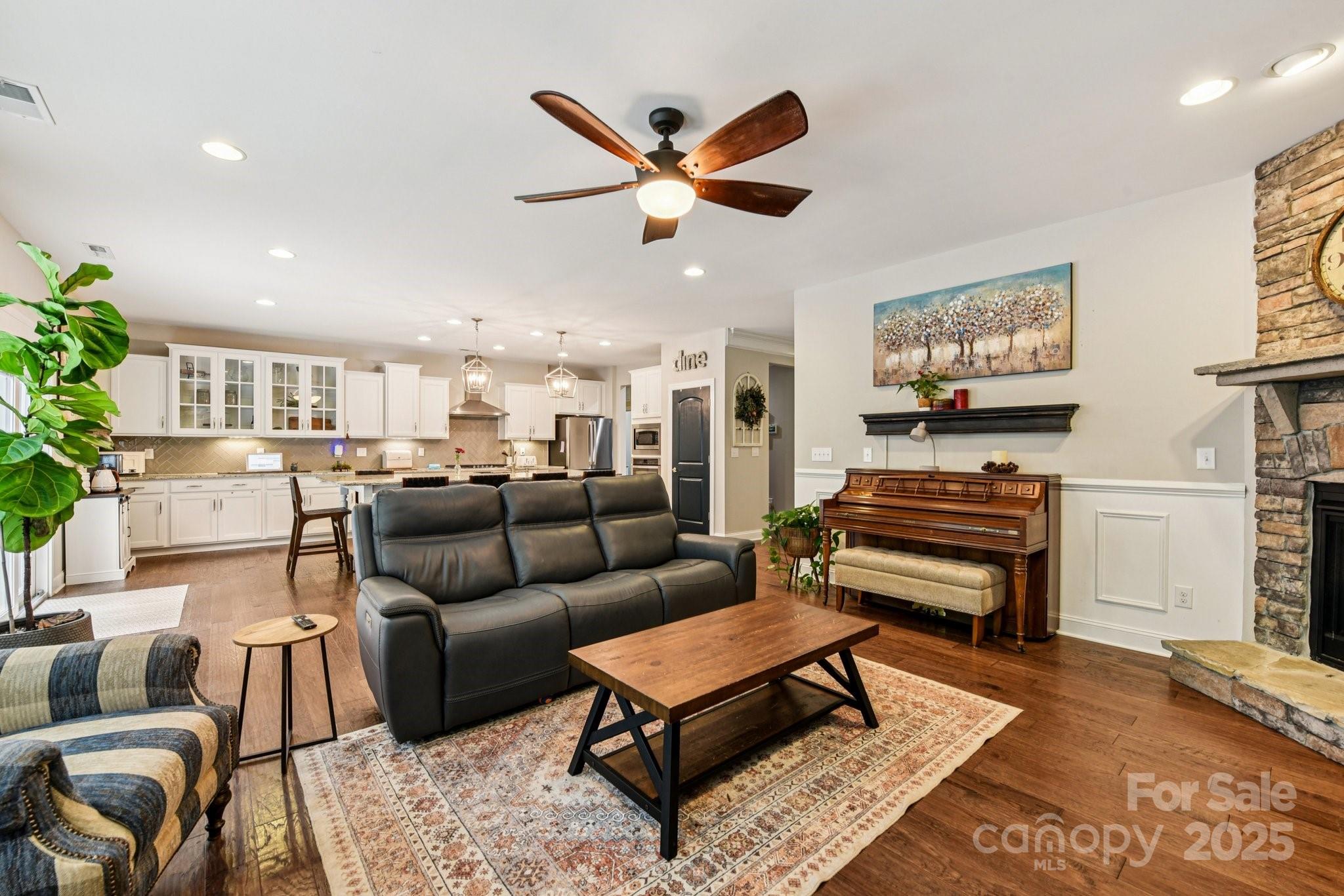 Indian Land, South Carolina 29707, United States, 3 Bedrooms Bedrooms, ,3 BathroomsBathrooms,Residential,Active,215358