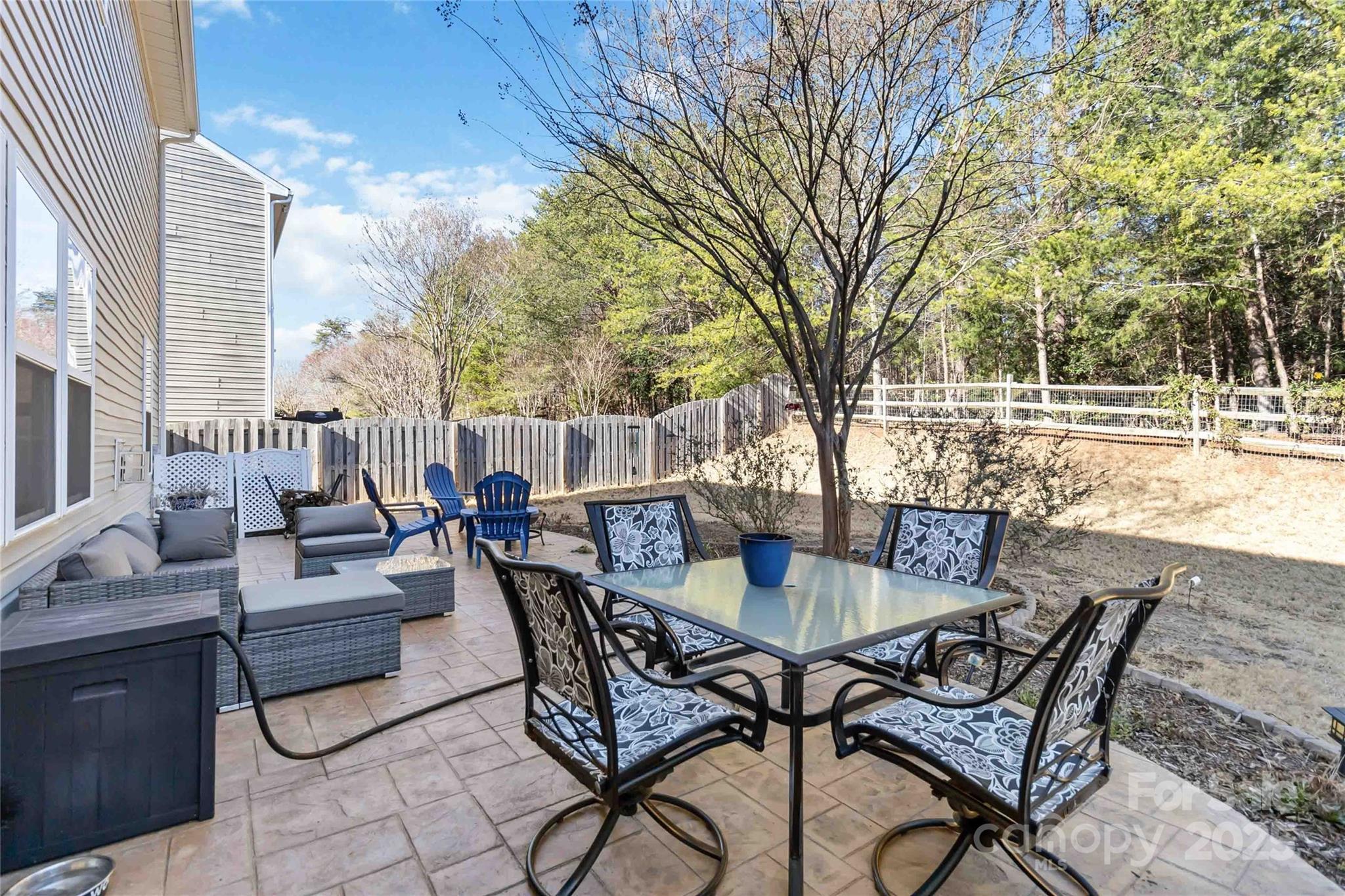 Almond Glen - Residential