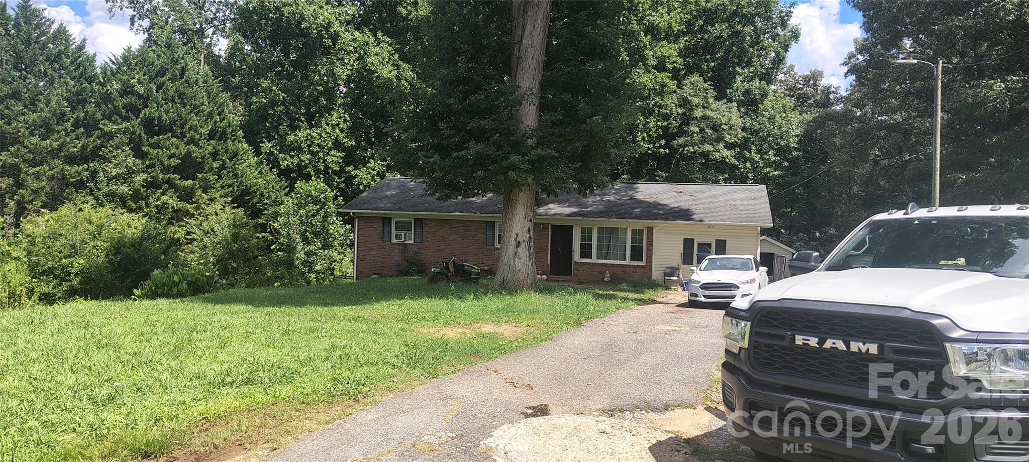 522 Lee Drive