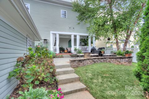 A home in Huntersville