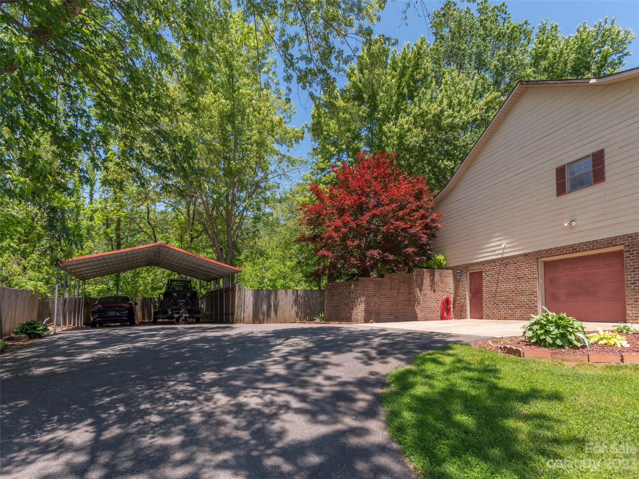 Sulphur Springs Park - Residential