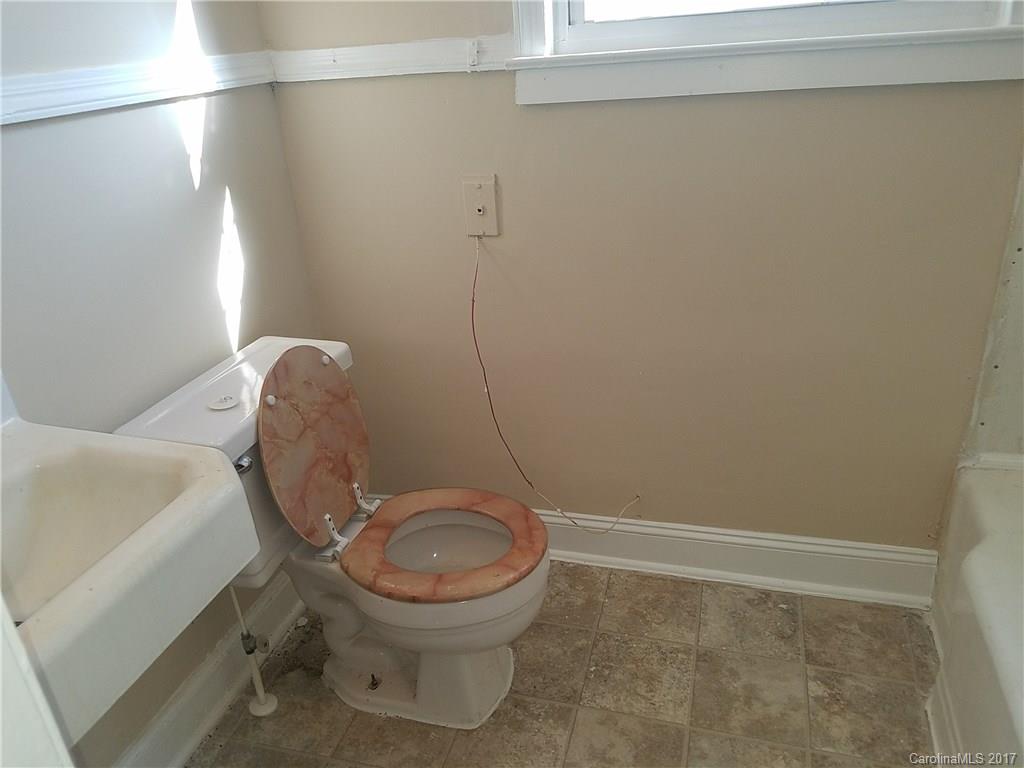 Villa Heights - Residential Lease