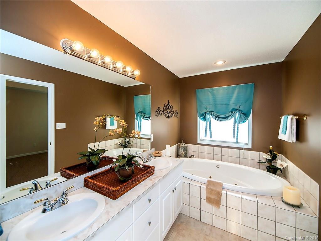 Wild Pine - Residential