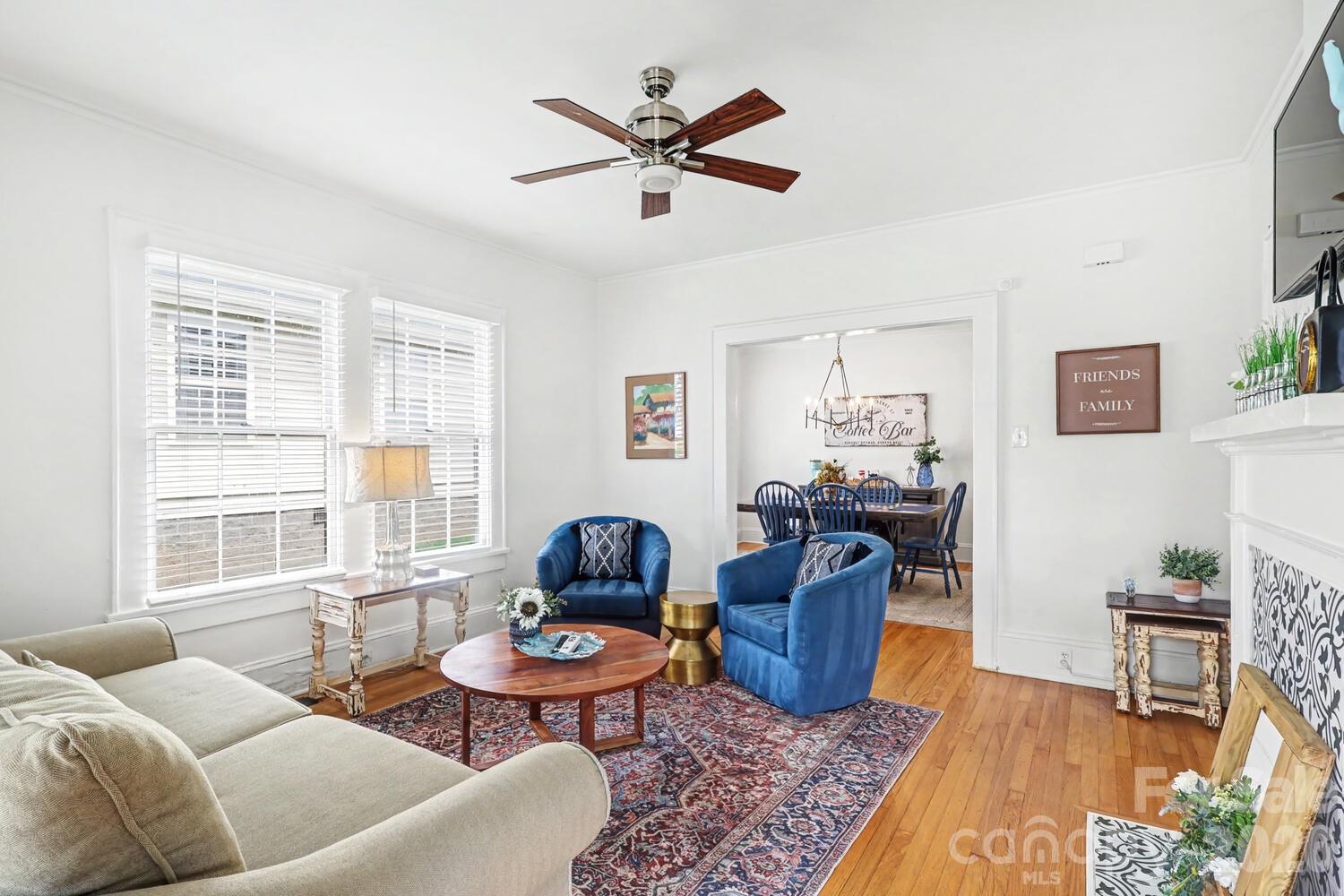 335 S Torrence Street