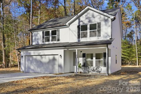 Photo of 305 Mainsail Road, Salisbury, NC 28146 (MLS # 4343116)