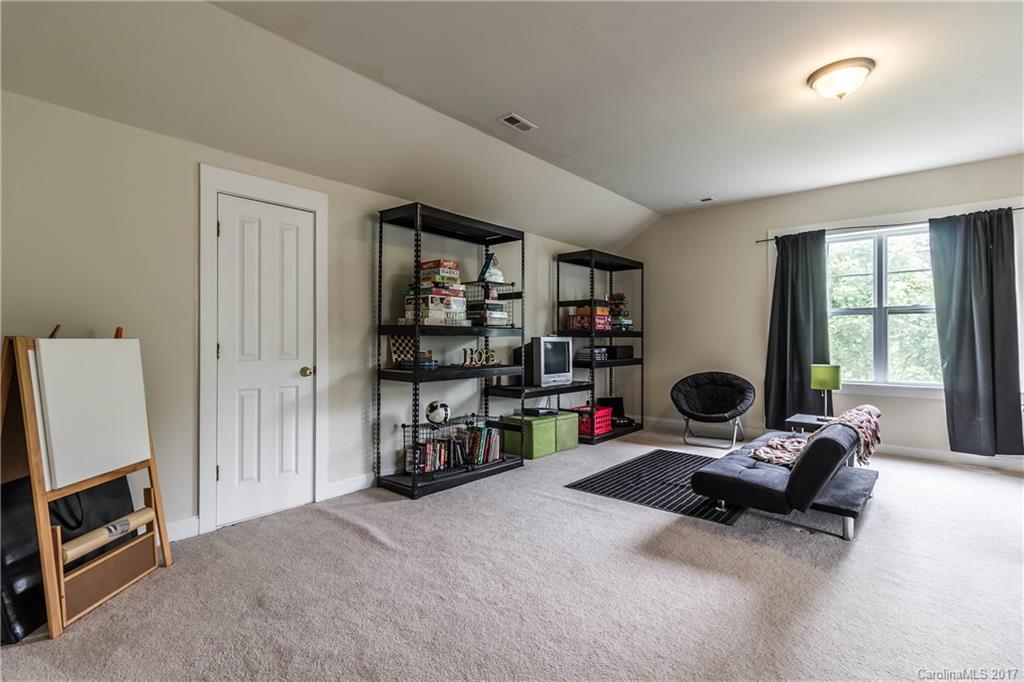 Lake Shore - Residential