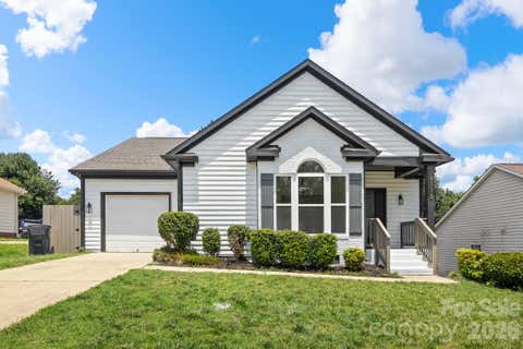 Photo of 9713 Pernell Lane, Charlotte, NC 28213 (MLS # 4403885)