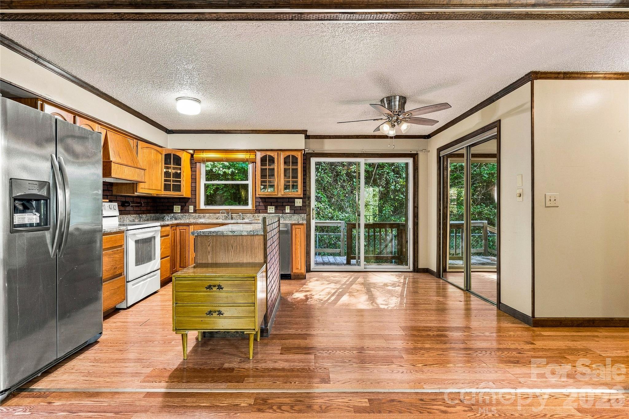 376 Roberts Hill Road