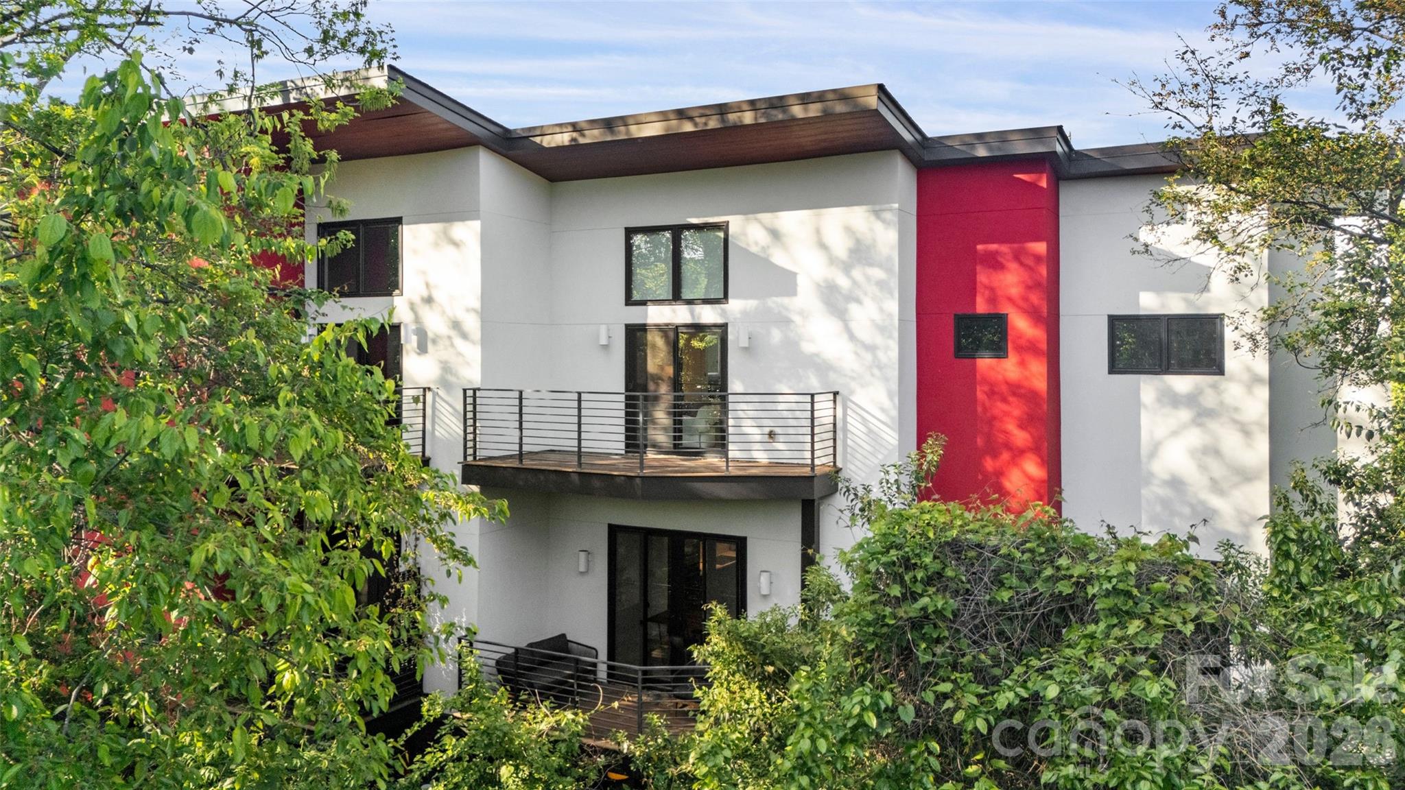 2716 N Davidson Street E