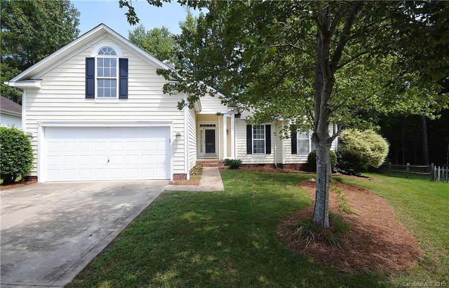 Perfectly appointed open ranch home w/4th bedrm/bonus upstairs. New laminate floors through common living area. Large, open living rm w/fireplace & ceiling fan, elegant dining room all open to kitchen! Stainless steel appliances. Owner's suite has vaulted ceiling, dual vanities & separate tub/shower combo. Cul-de-sac lot w/mature trees & fenced, private backyard.  Brand new roof on home!!  Conveniently located to I-485, I-77, Northlake Mall & Huntersville. Community features a pool & playground.