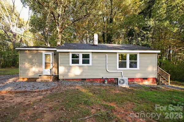1521 10TH ST, STATESVILLE, NC 28677 - Image 26a6b52edaa72037b418dc50fb97bc4e/1287524246