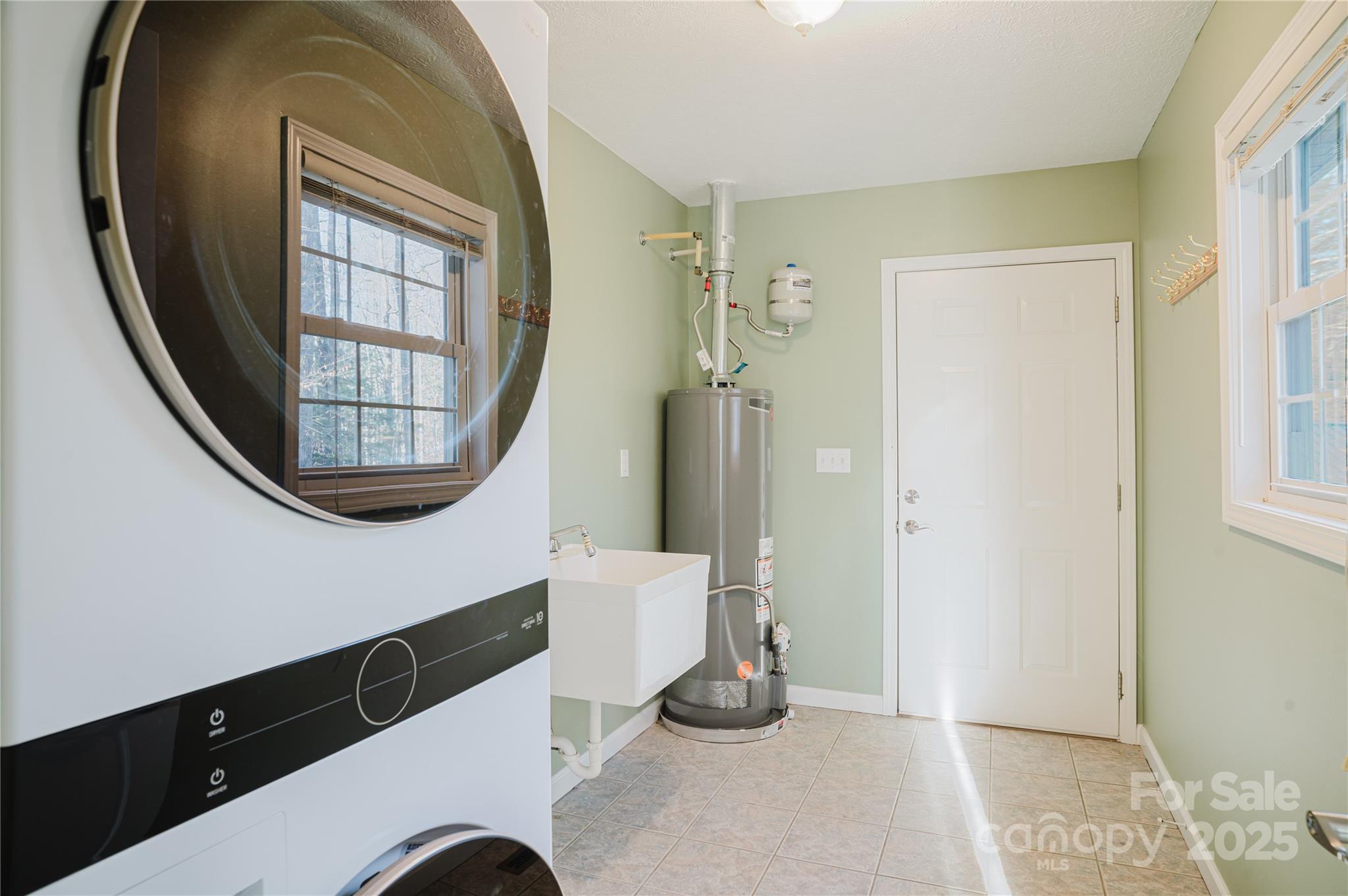 Twelve Oaks - Residential