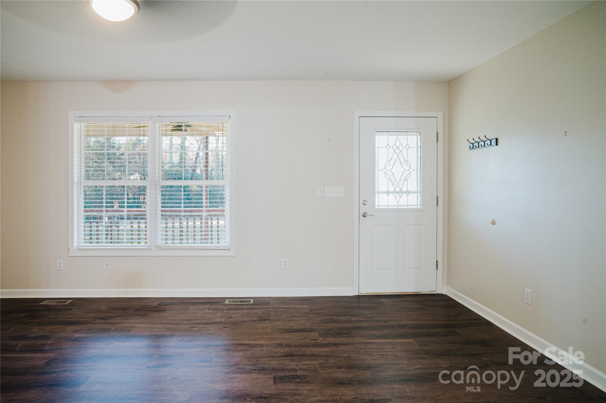 Twelve Oaks - Residential