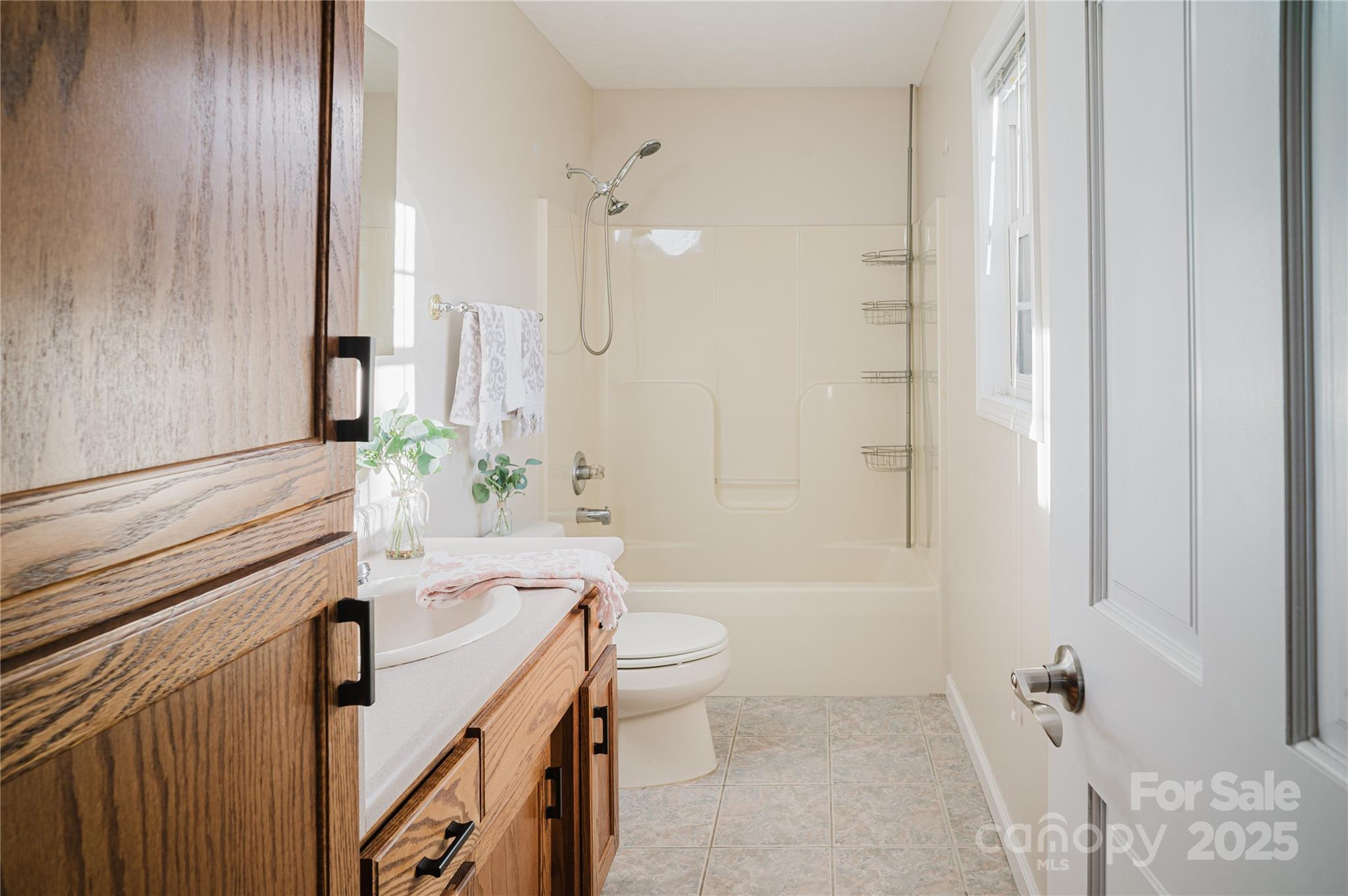 Twelve Oaks - Residential