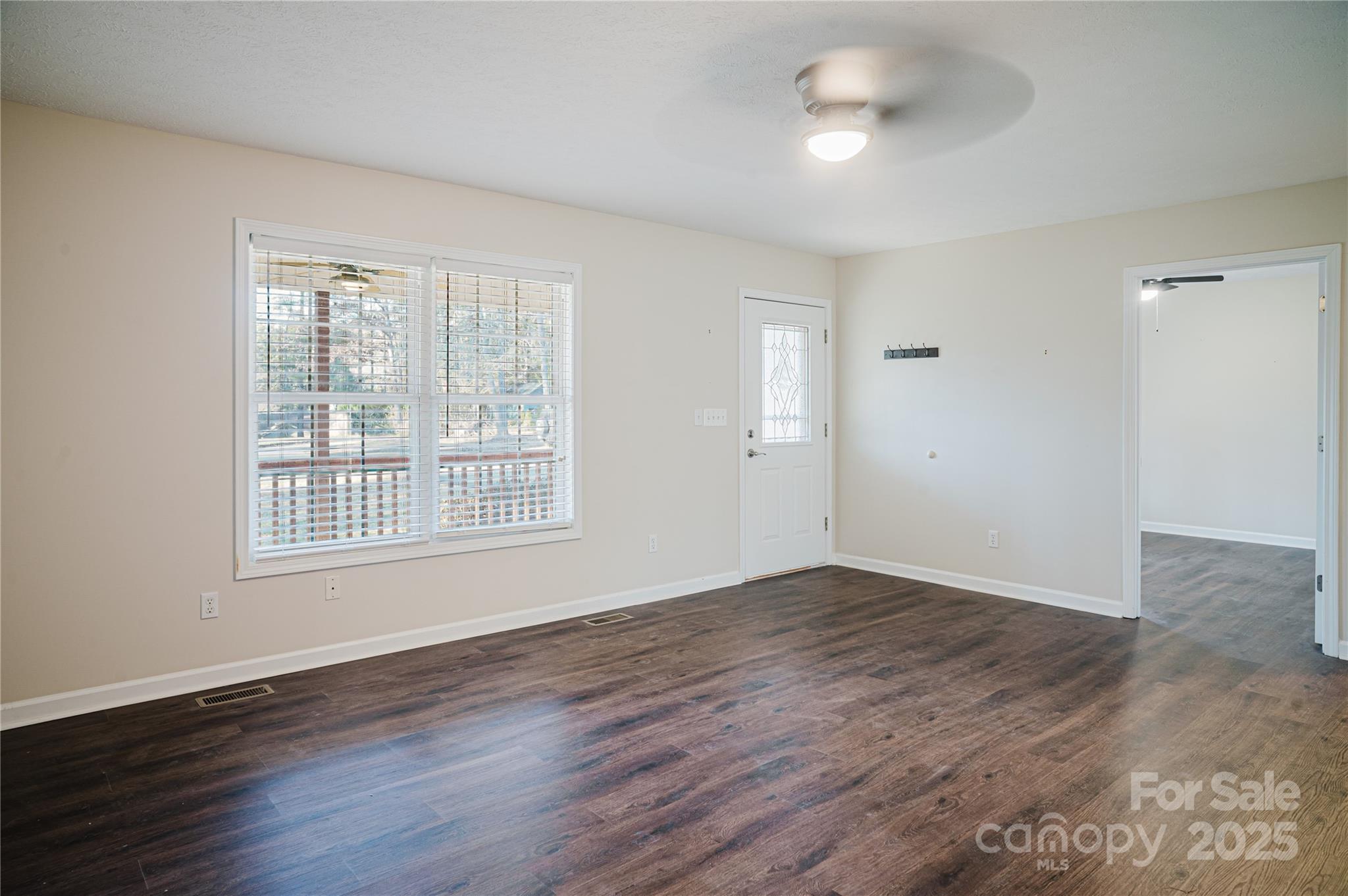 Twelve Oaks - Residential