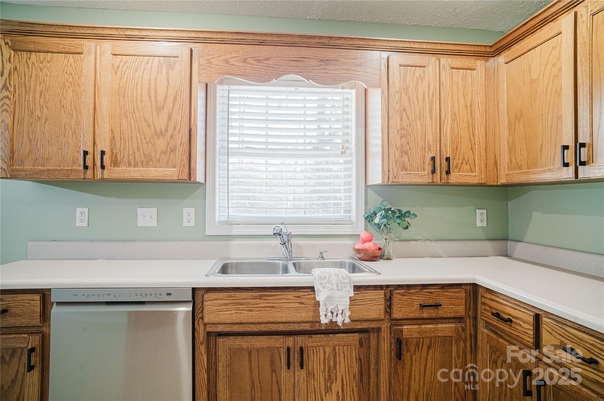 Twelve Oaks - Residential