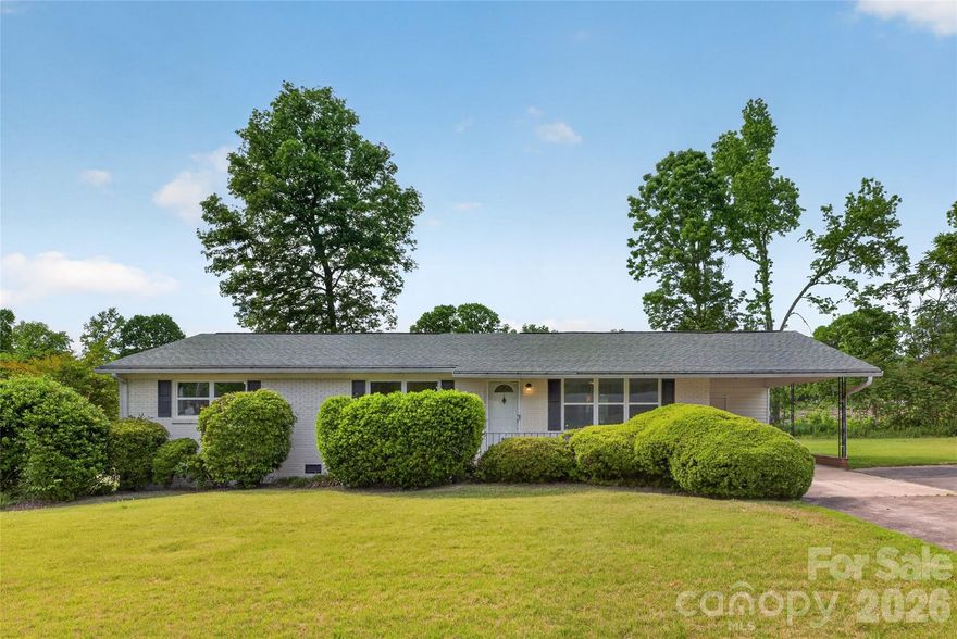 NO HOA!

Fully renovated from top to bottom! Ranch-style home on a 1/3-acre flat grass lot with no HOA. Freshly painted full brick veneer. New rear fence. No neighbors behind — the property backs up to county land with no future development planned.

Step inside to a brand-new kitchen, modern high-end bathrooms, new flooring, fresh paint, and new windows with wrap-around trim! Every detail has been replaced or upgraded— so you can move in and enjoy without a to-do list.

2025 Water Heater, 2021 HVAC.

Located in a USDA-eligible area, making the property potentially available for 100% financing to qualified buyers.