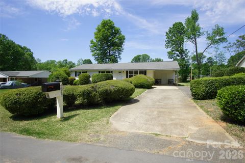 Photo of 4429 Dawnwood Drive, Gastonia, NC 28056 (MLS # 4370837)