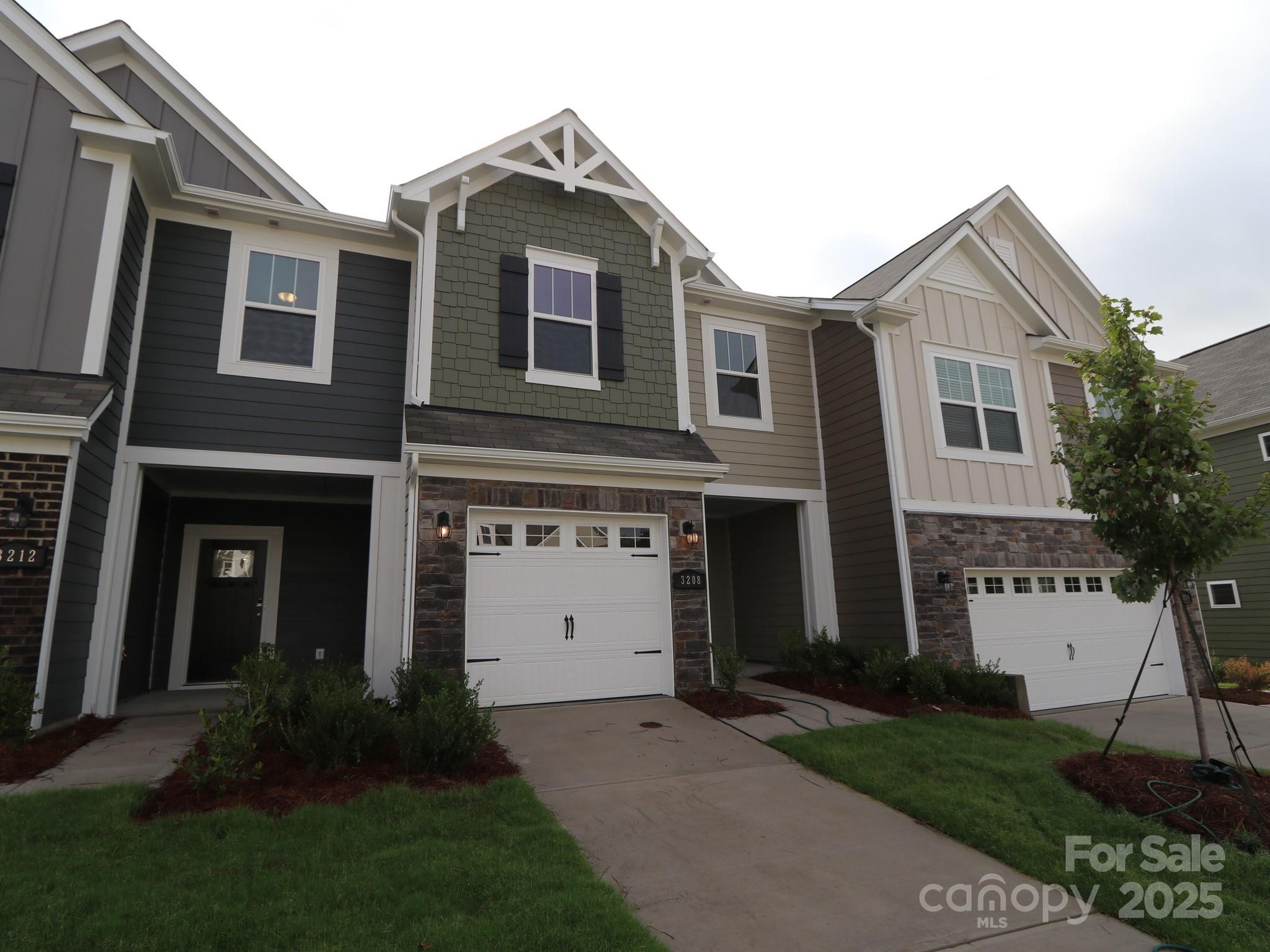 3208 Lilac Grove Drive