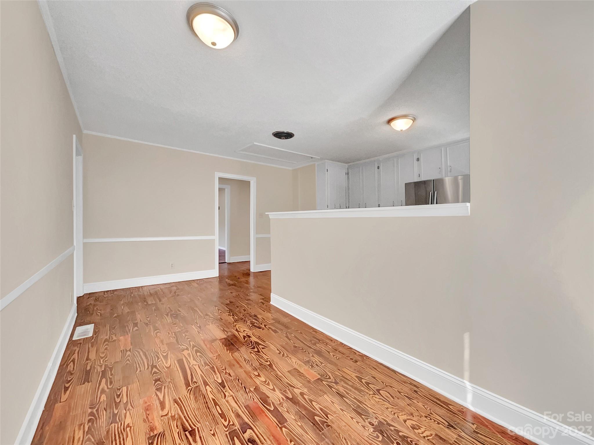 Country Club Estates - Residential