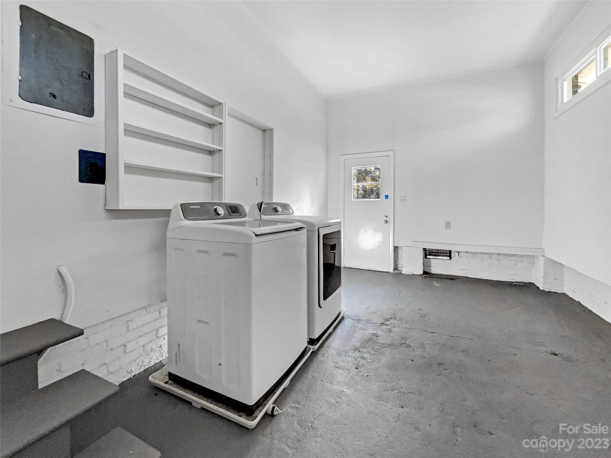 Country Club Estates - Residential