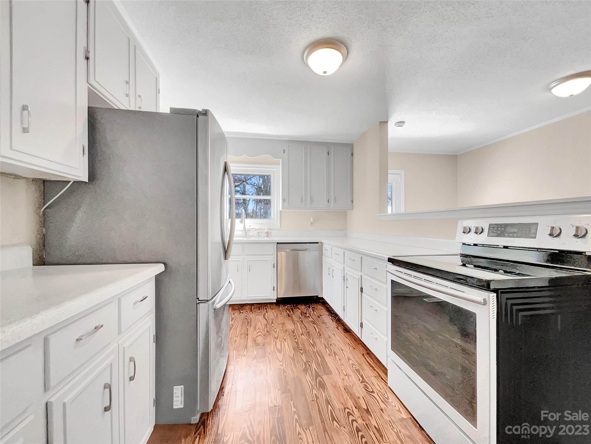 Country Club Estates - Residential