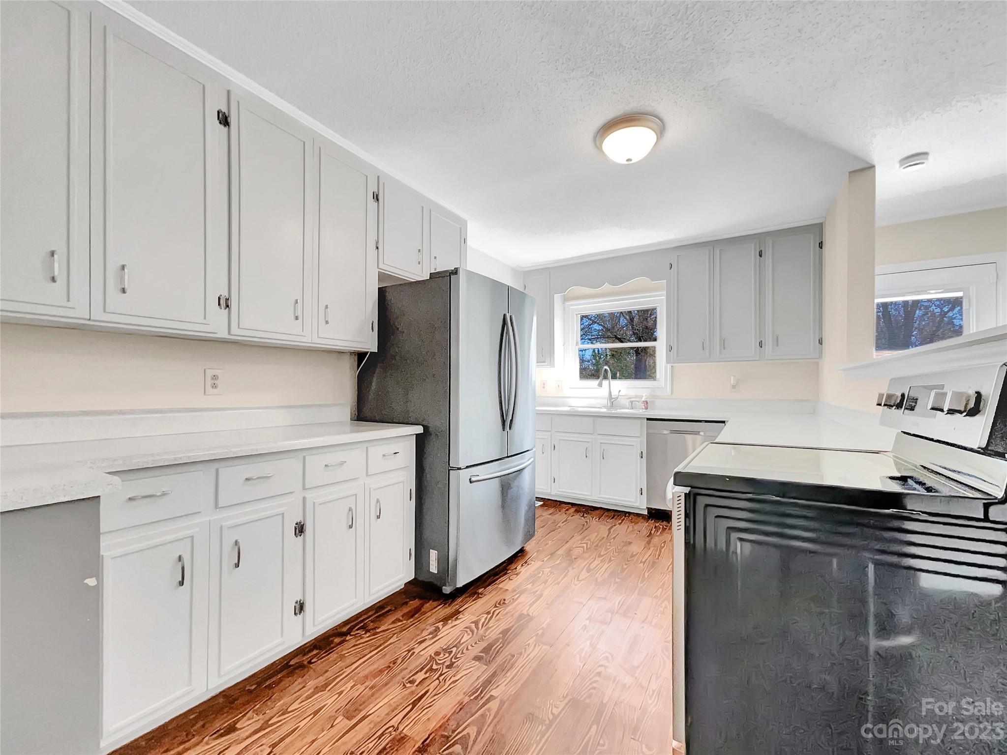 Country Club Estates - Residential