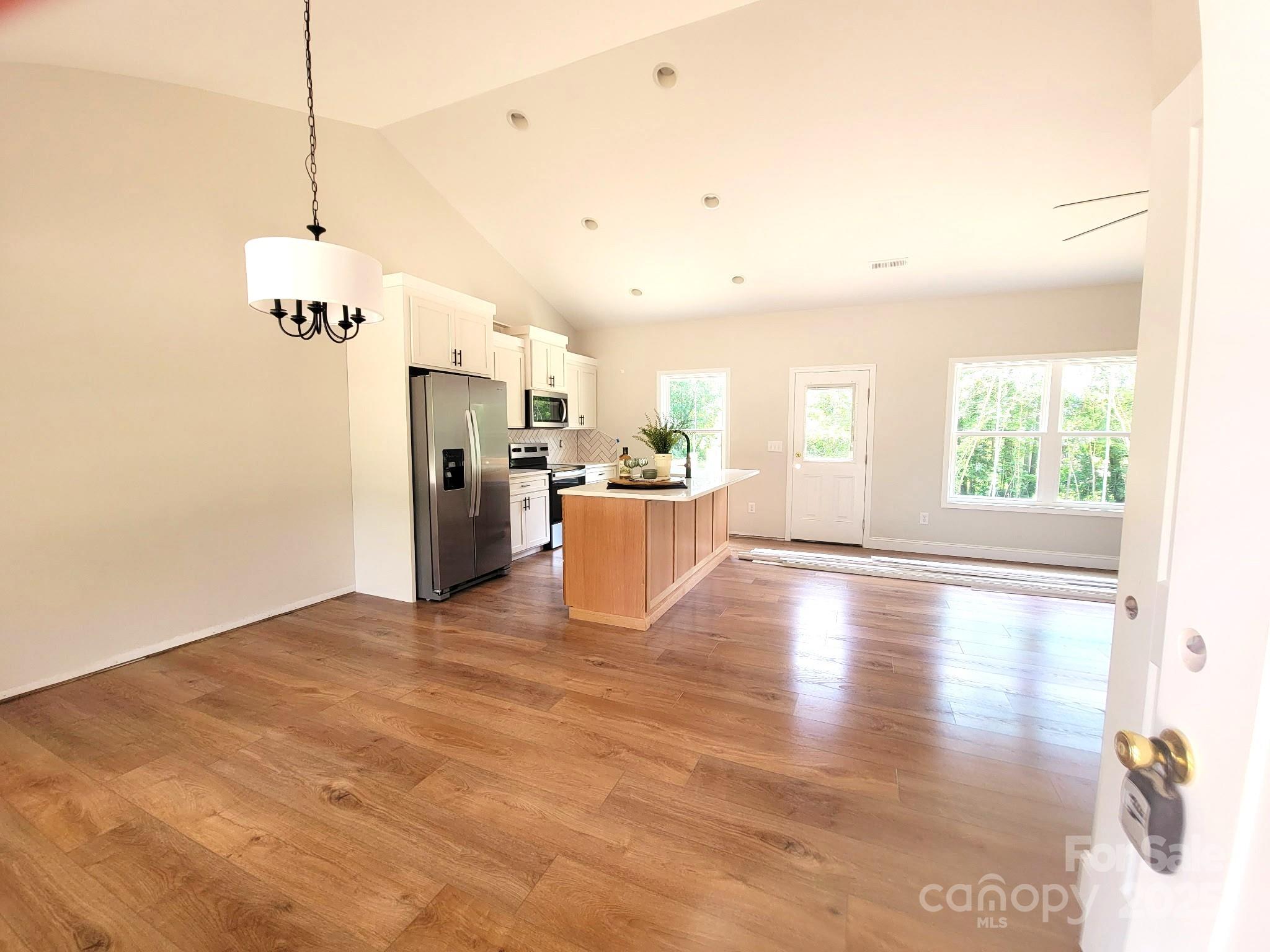 102 Lakeside Drive