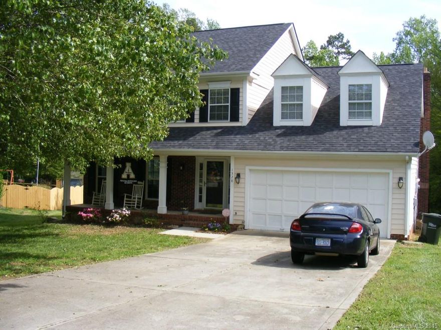 Desirable Matthews location. 2 story home is on a huge, cul de sac lot. Open floor plan with lots of light. Kitchen open to breakfast area with bay window and wet bar, great for entertaining. Sunken den leads to sunroom and deck that overlook huge, peaceful, private backyard. Large master has trey ceiling, 2 walkin closets, ceiling fan. Master bath with dual sink vanity, garden tub, separate shower. 2nd bath has dual sink vanity. Lots of closet space in secondary bedrooms. Large 4th BR/bonus.