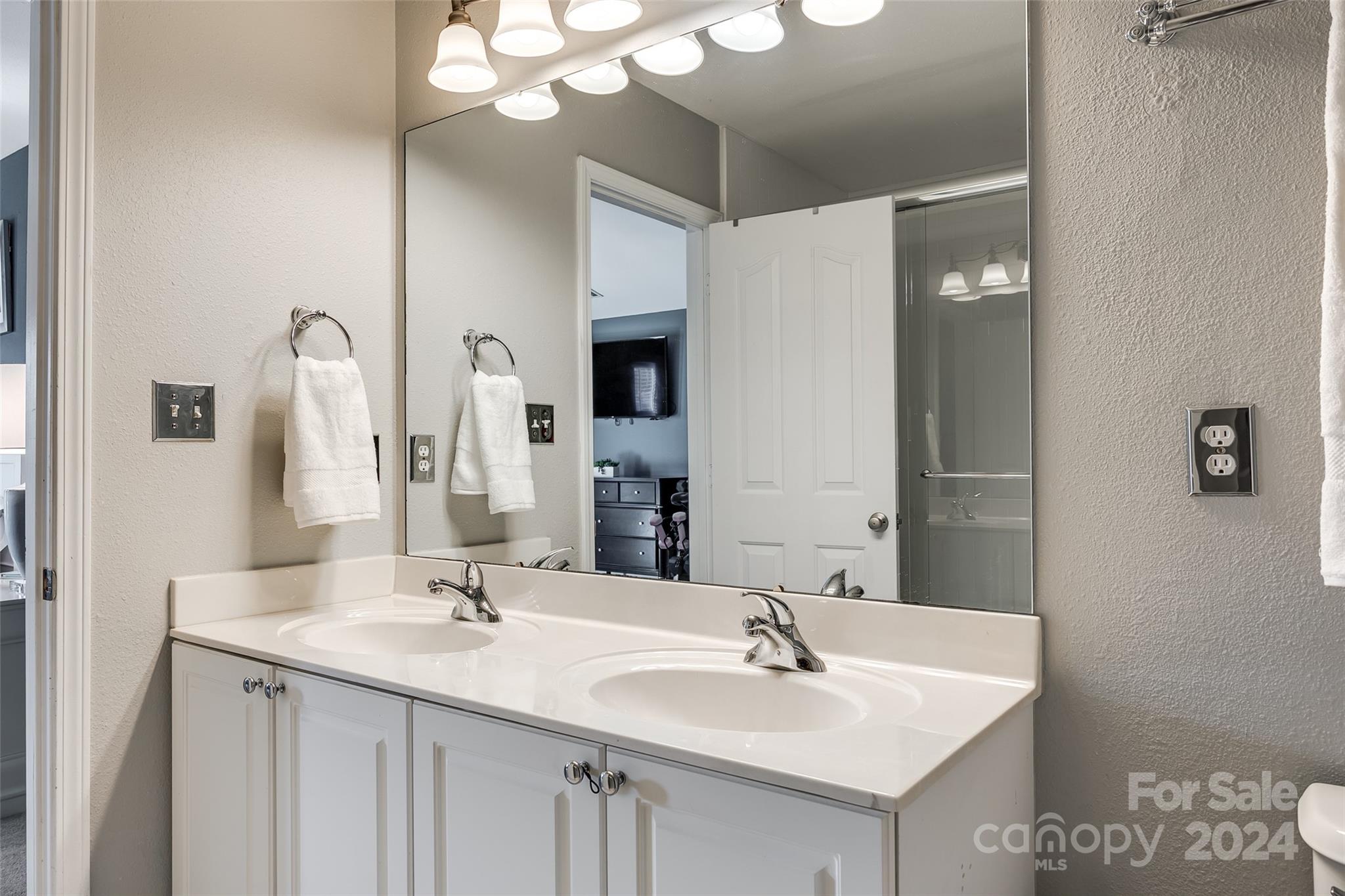 Waterlyn - Residential