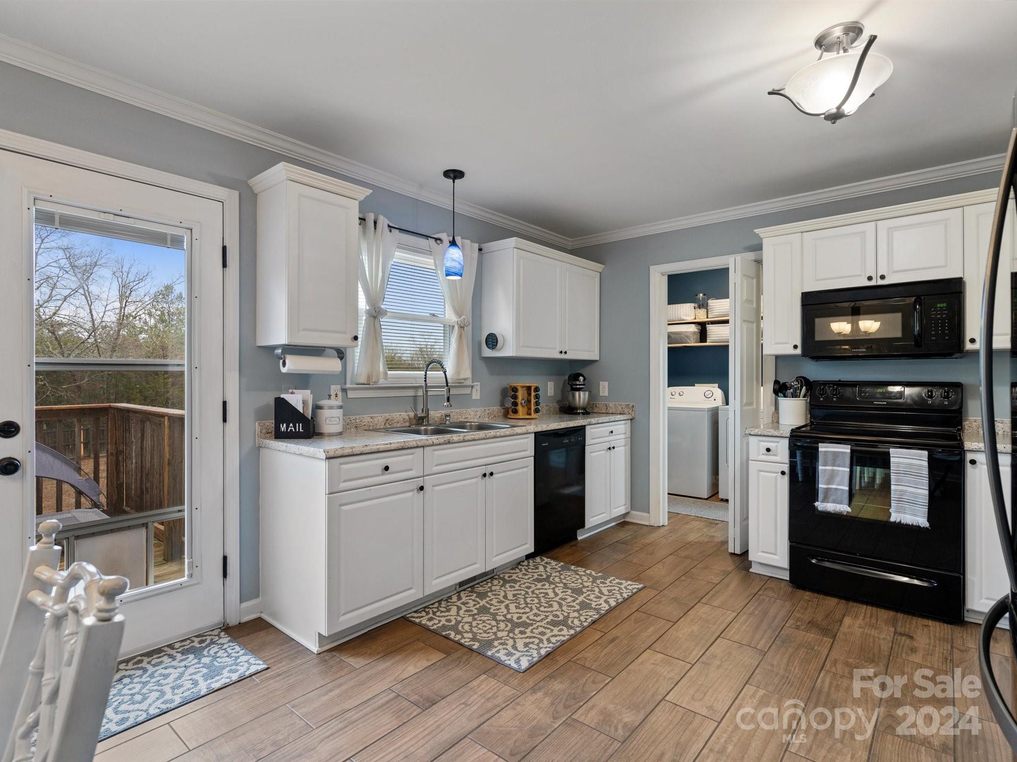 Rolling Ridge - Residential