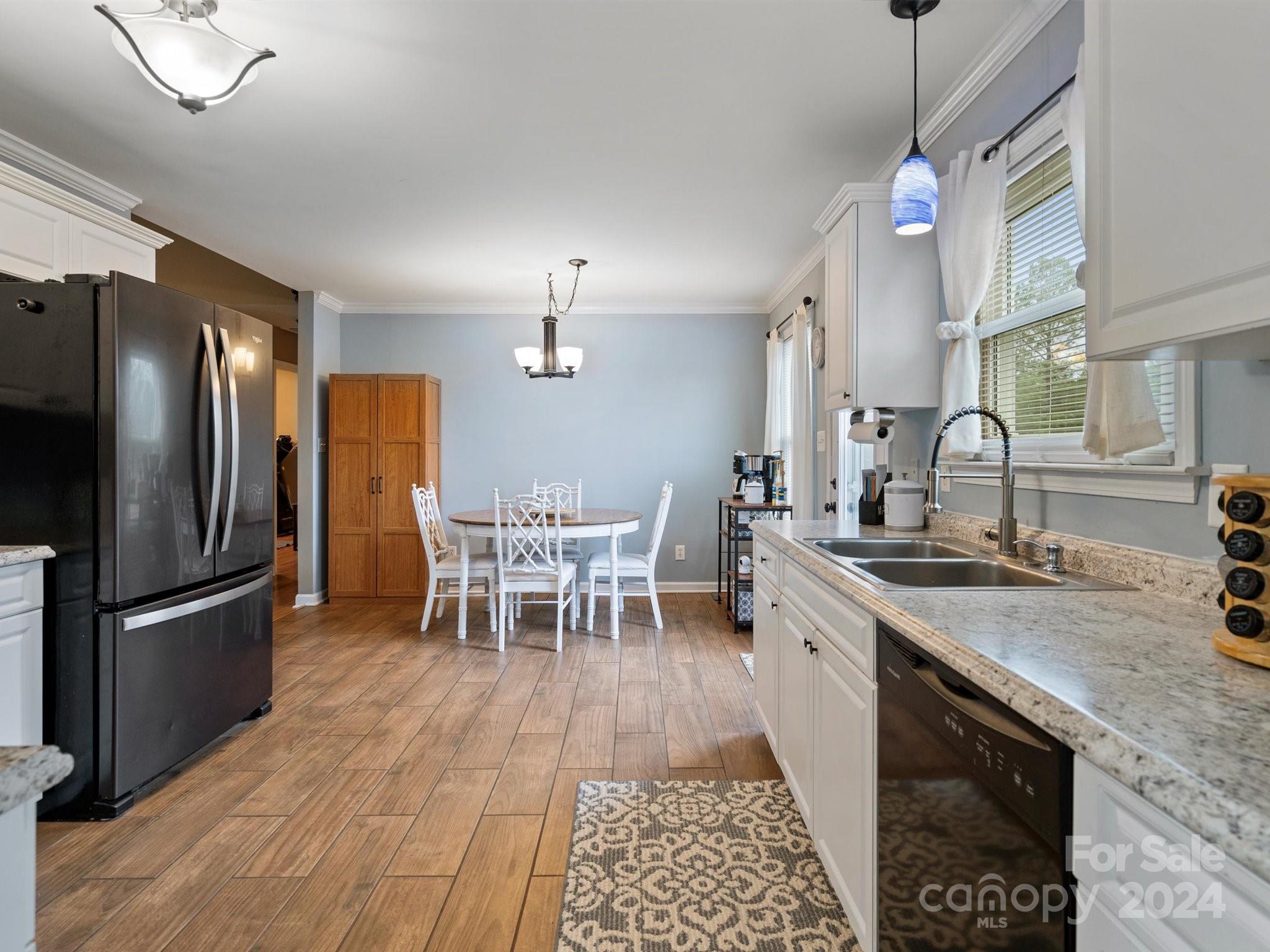 Rolling Ridge - Residential