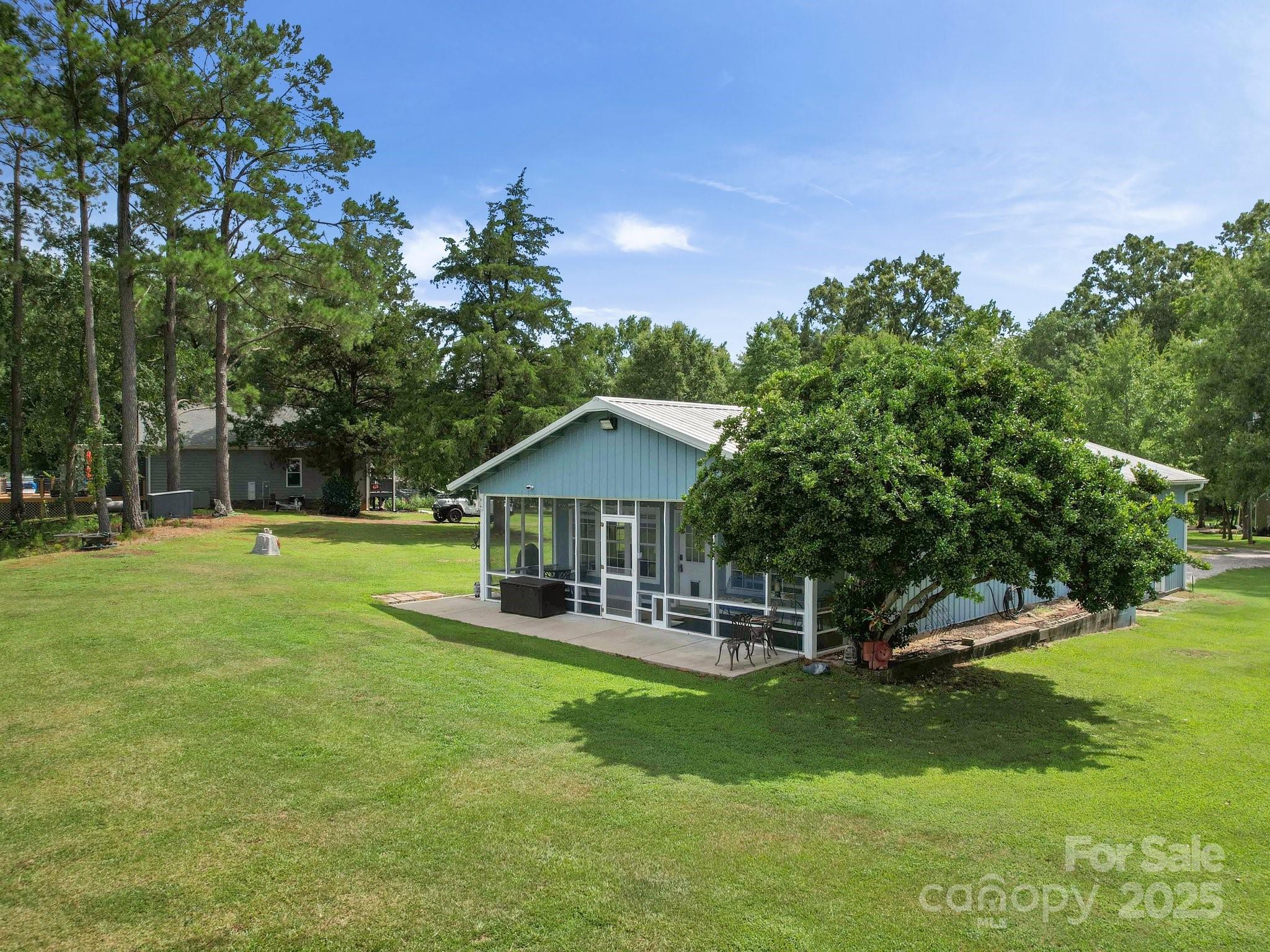275 S Waters Edge Drive