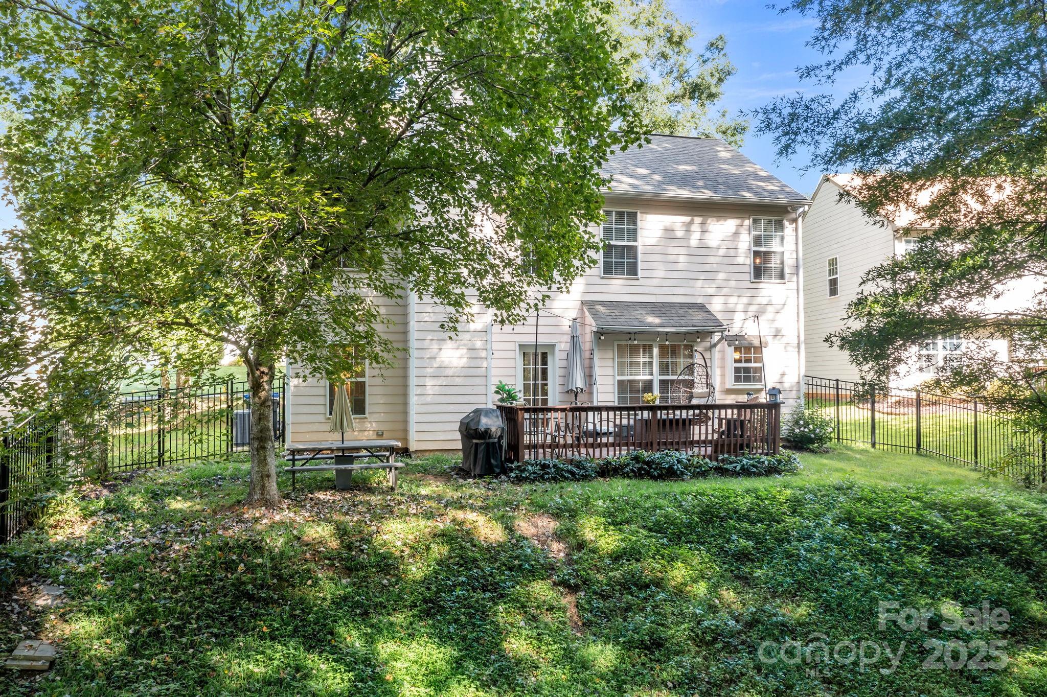 Henderson Park - Residential