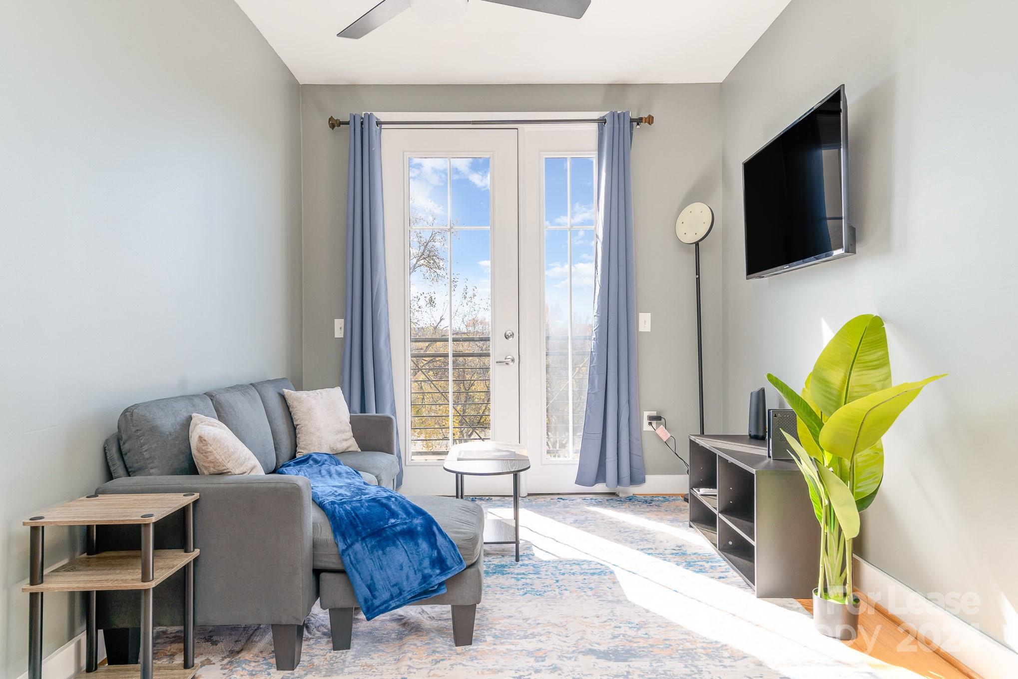 1st Row Warehouse - Residential Lease