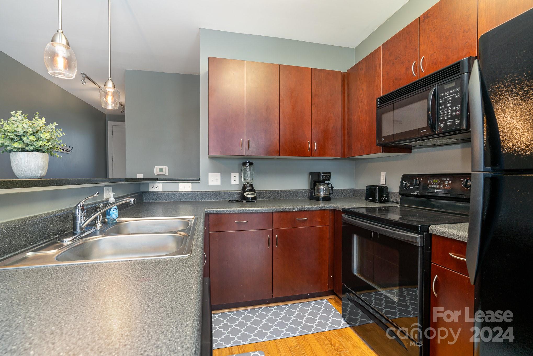 1st Row Warehouse - Residential Lease