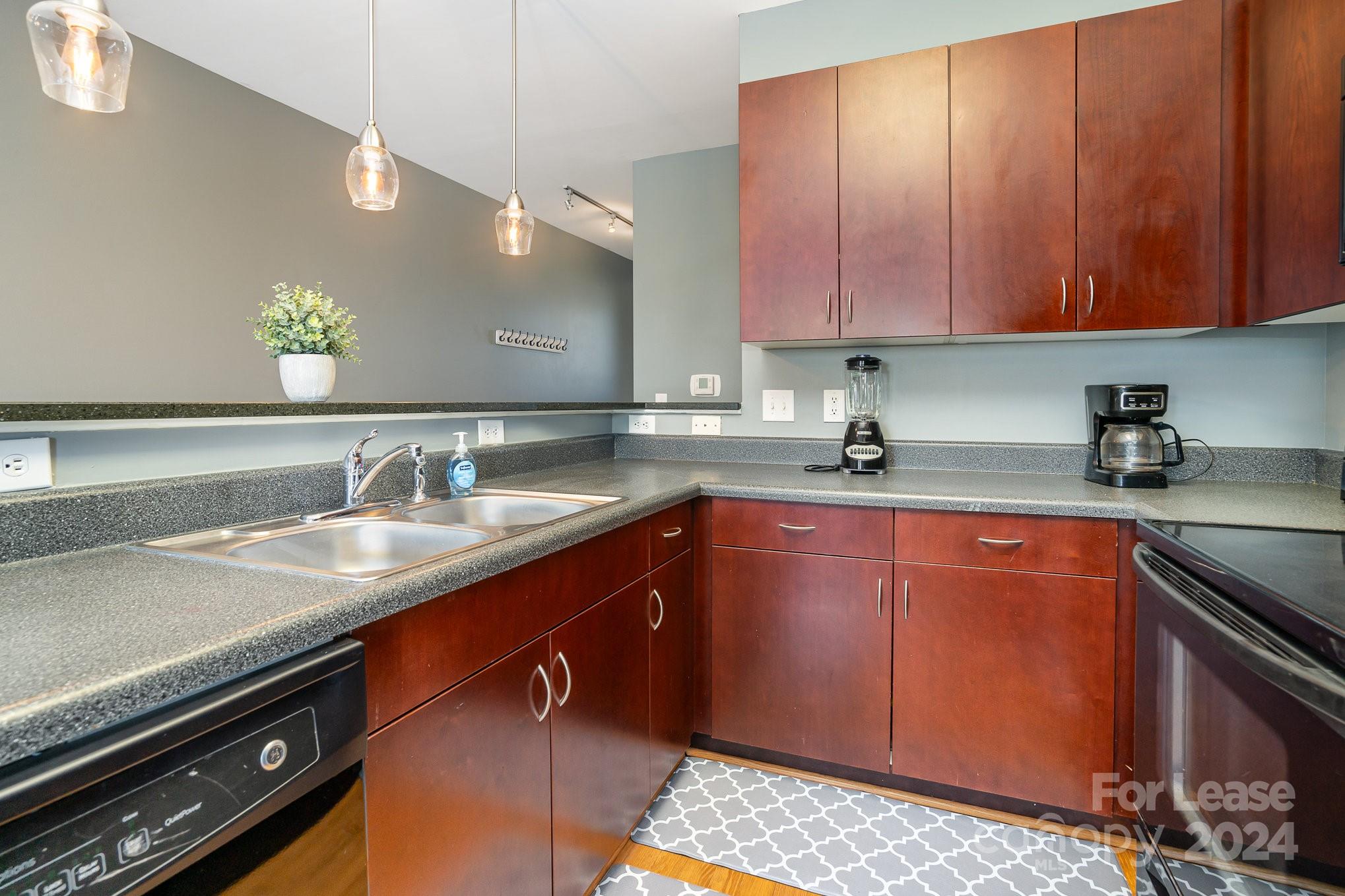 1st Row Warehouse - Residential Lease