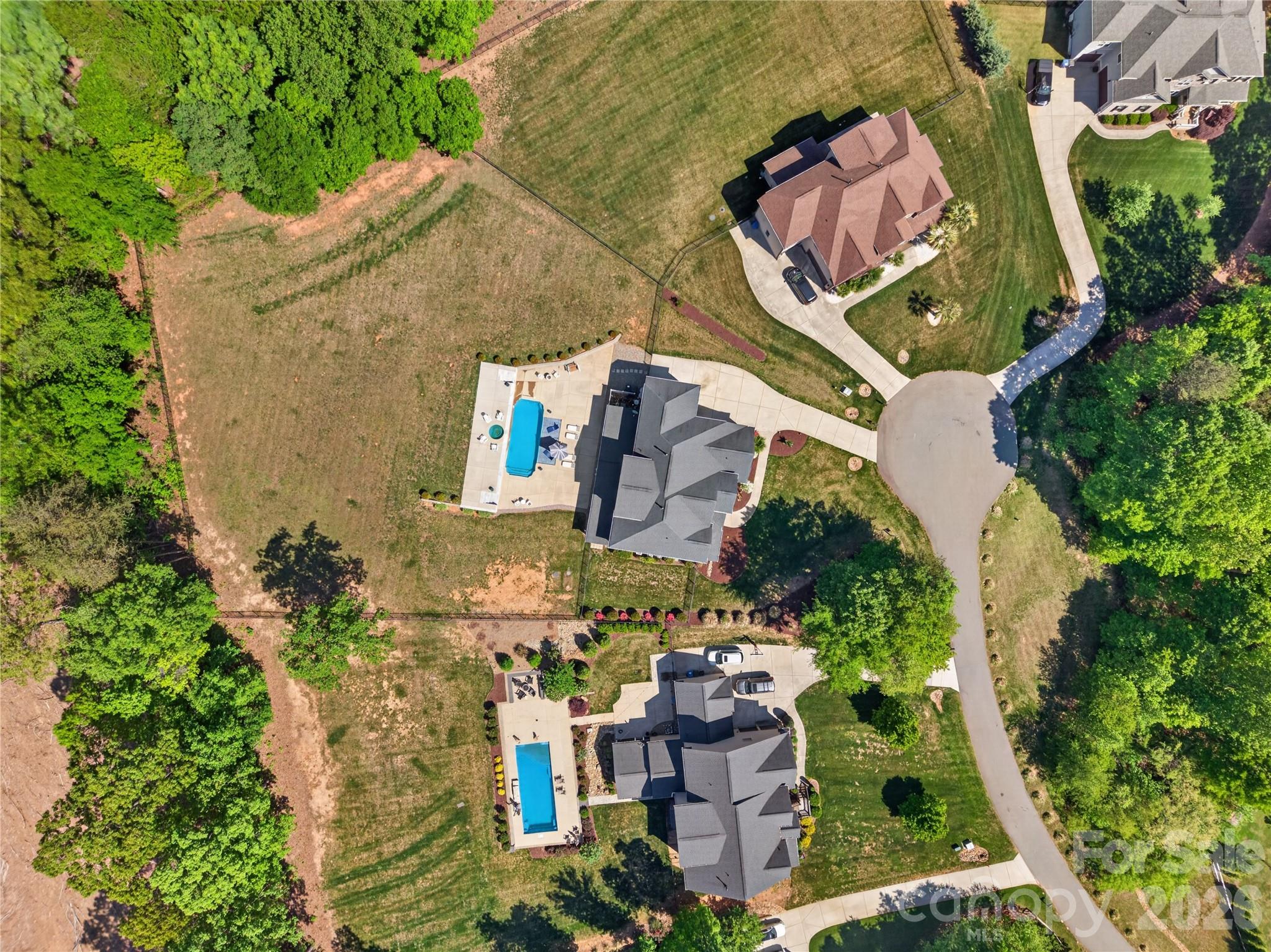 121 Leeward Shoals Lane